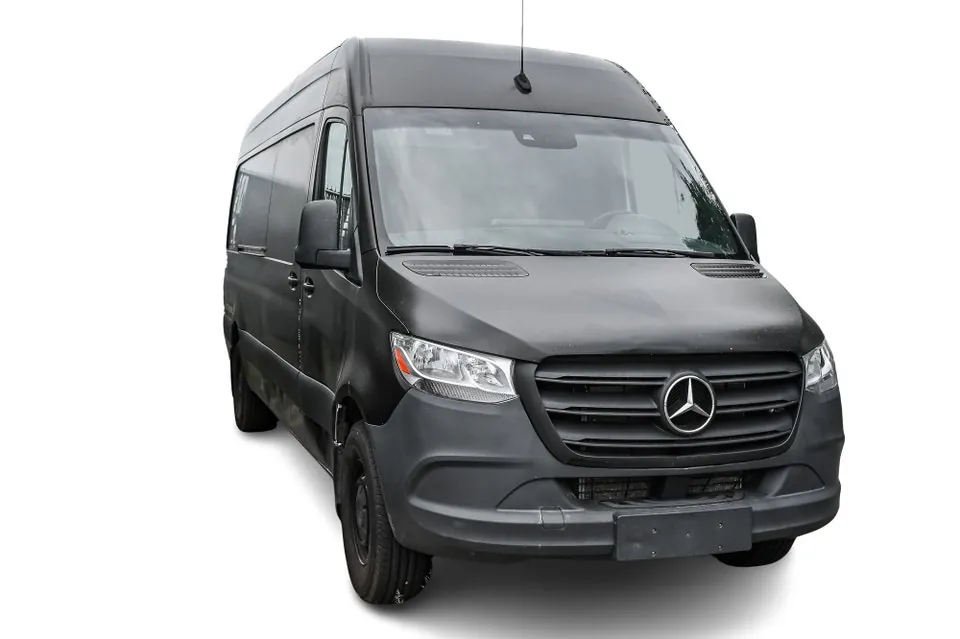 Mercedes-Benz Sprinter 2023 photo 3