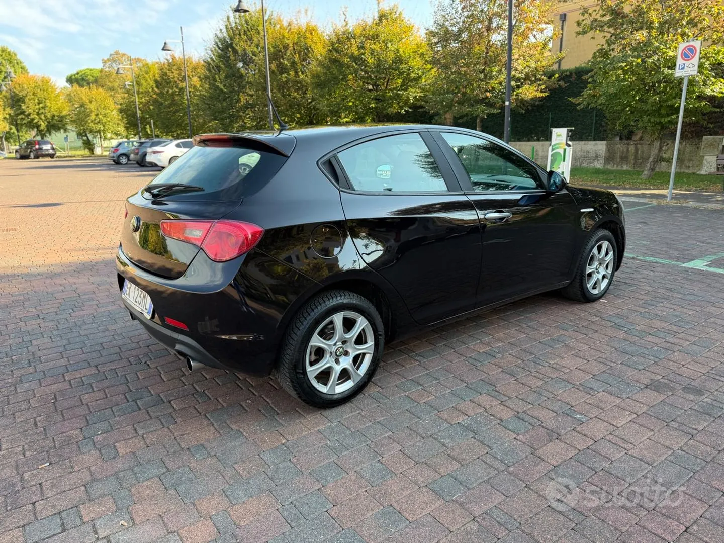 Alfa Romeo Giulietta 2012 photo 4