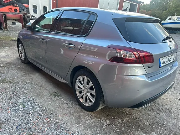 Peugeot 308 2017 photo 3