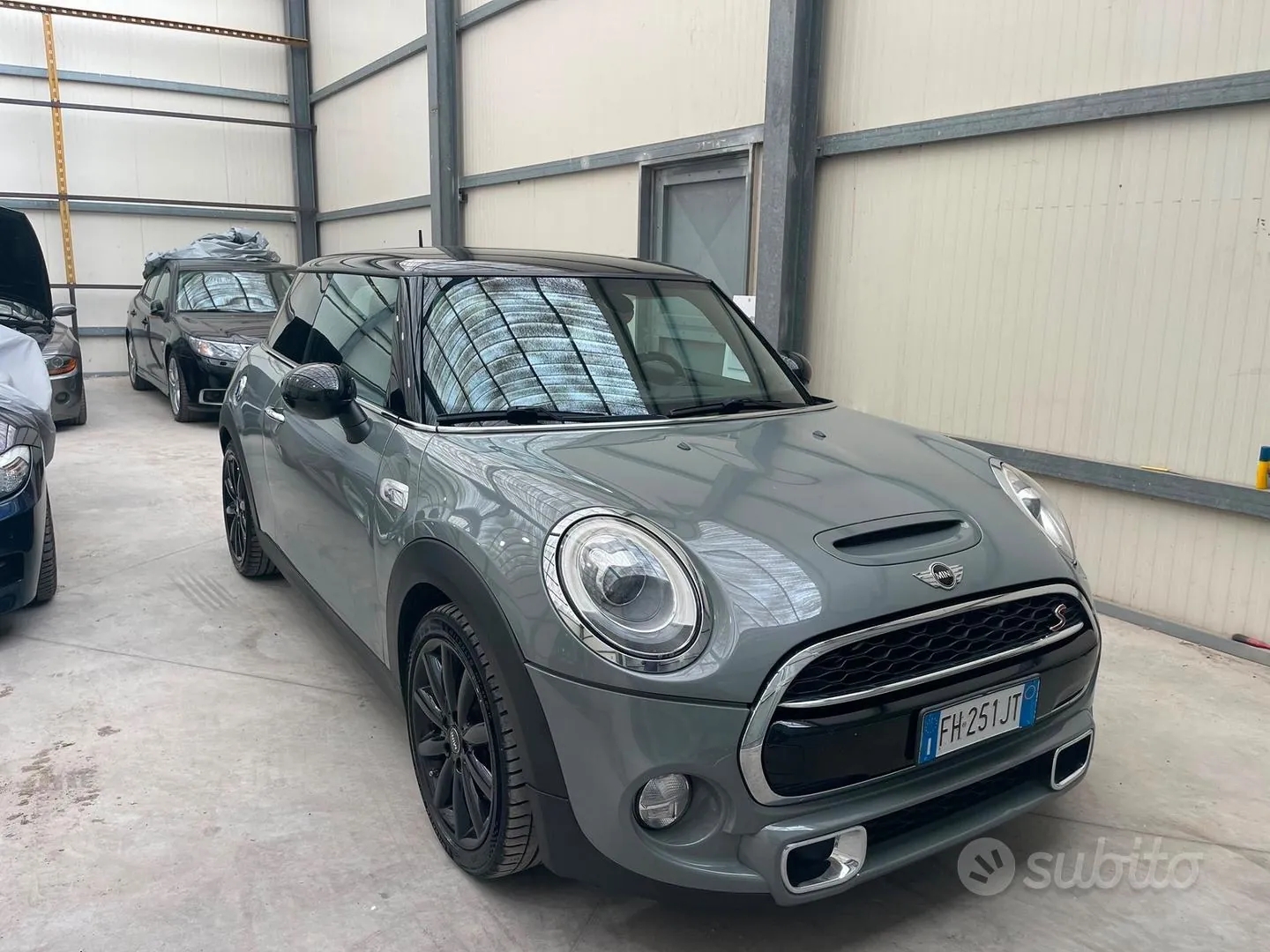 Mini Cooper S 2015 photo 2