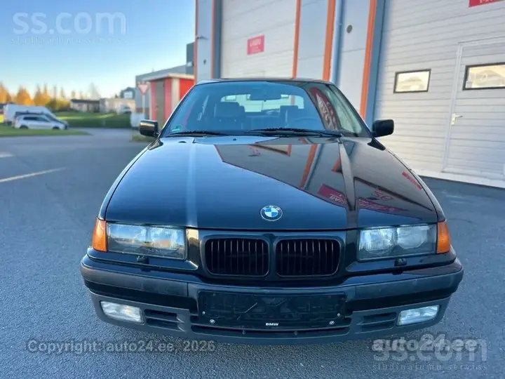 BMW 316 1995 photo 2