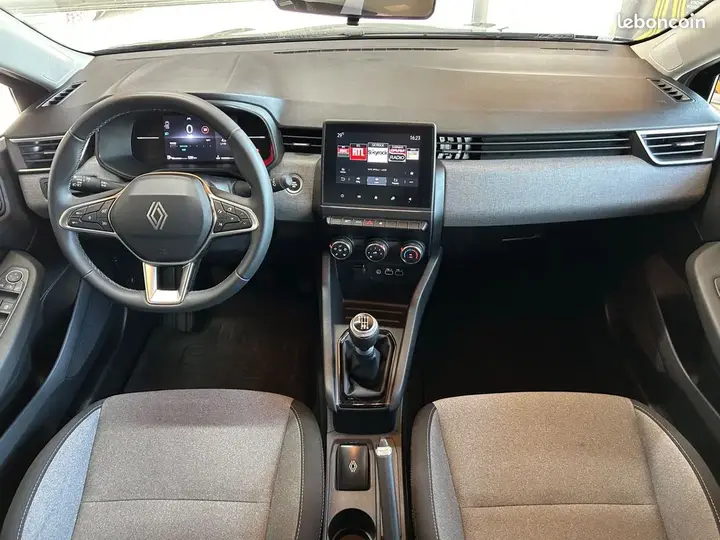 Renault Clio 2025 photo 3