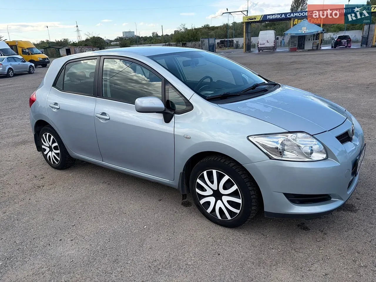 Toyota Auris 2008 photo 3