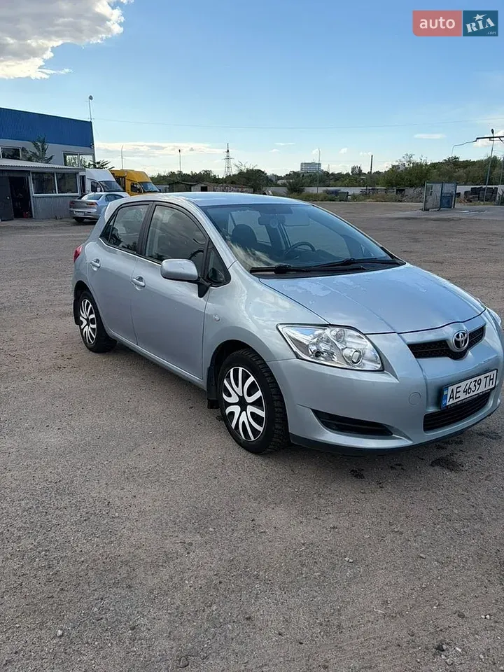 Toyota Auris 2008 photo 2