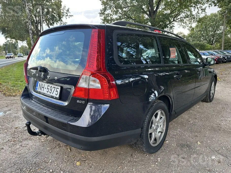 Volvo V70 2010 photo 5