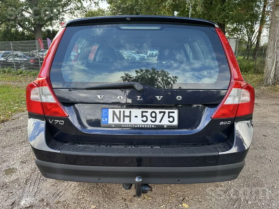 Volvo V70 2010 photo 4