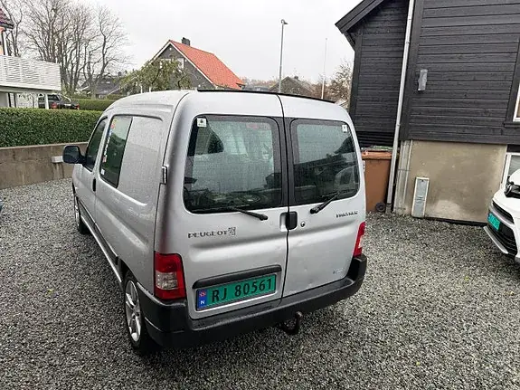 Peugeot Partner 2008 photo 3