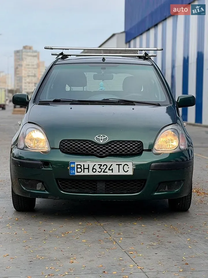 Toyota Yaris 2002 photo 2