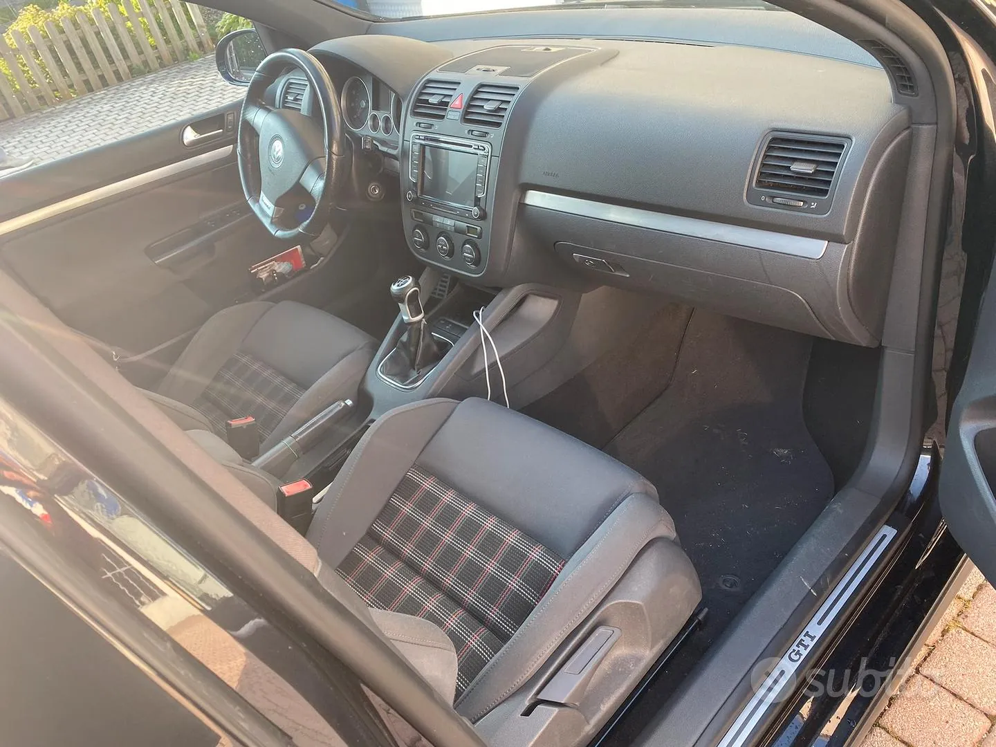 Volkswagen Golf 2009 photo 3