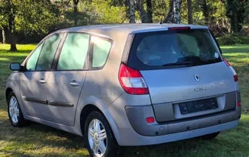 Renault Scenic 2005 photo 2