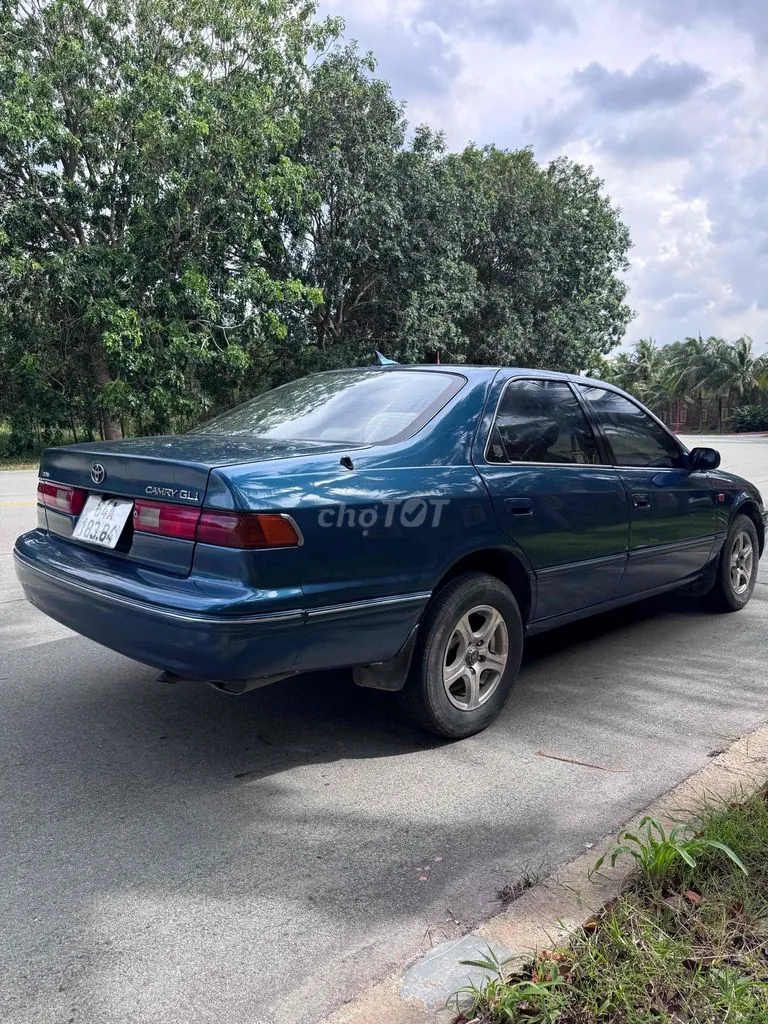 Toyota Camry 1998 photo 2