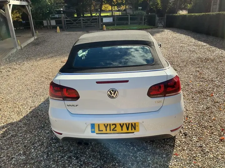 Volkswagen Golf 2012 photo 5