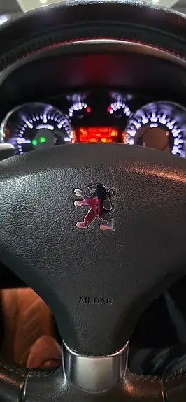 Peugeot 5008 2010 photo 2