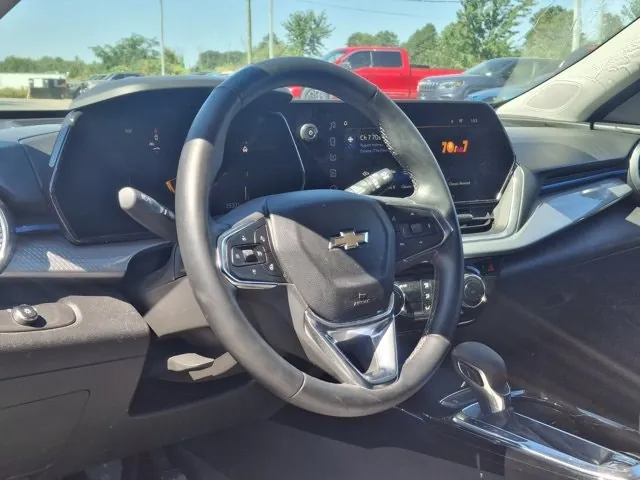 Chevrolet Trax 2025 photo 2
