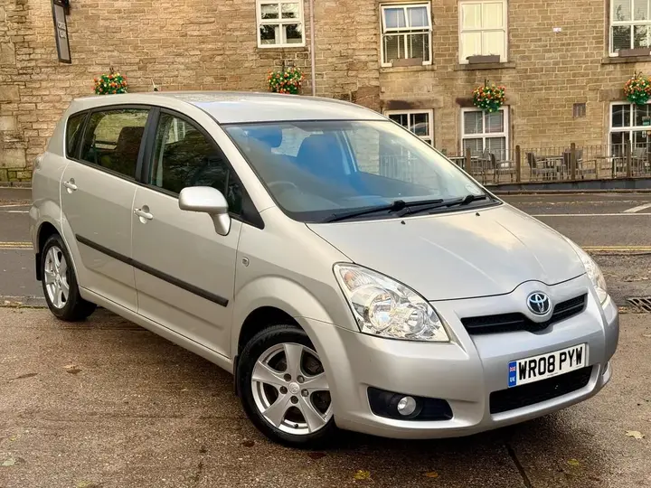 Toyota Corolla Verso 2008 photo 4