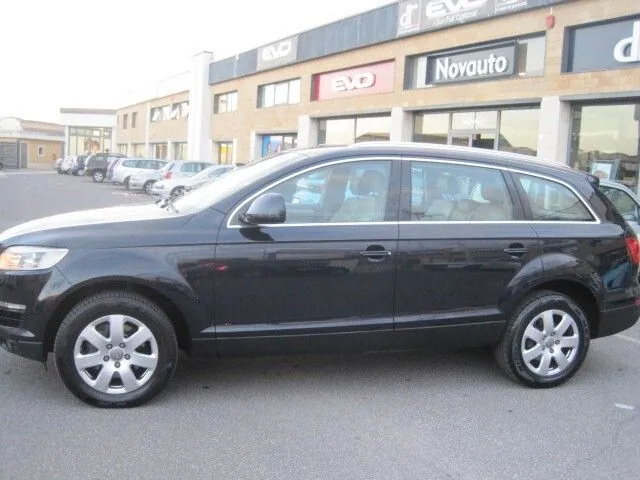Audi Q7 2006 photo 2