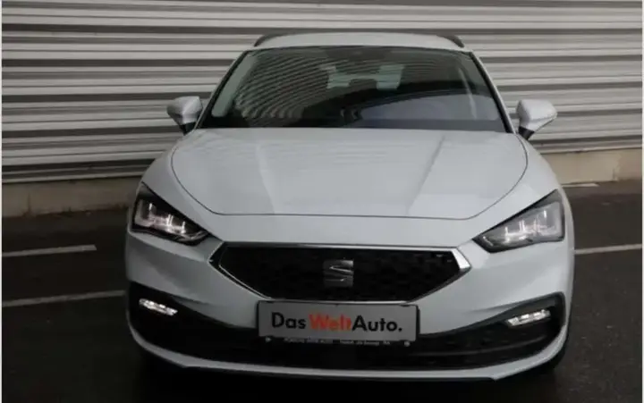Seat Leon 2022 photo 2