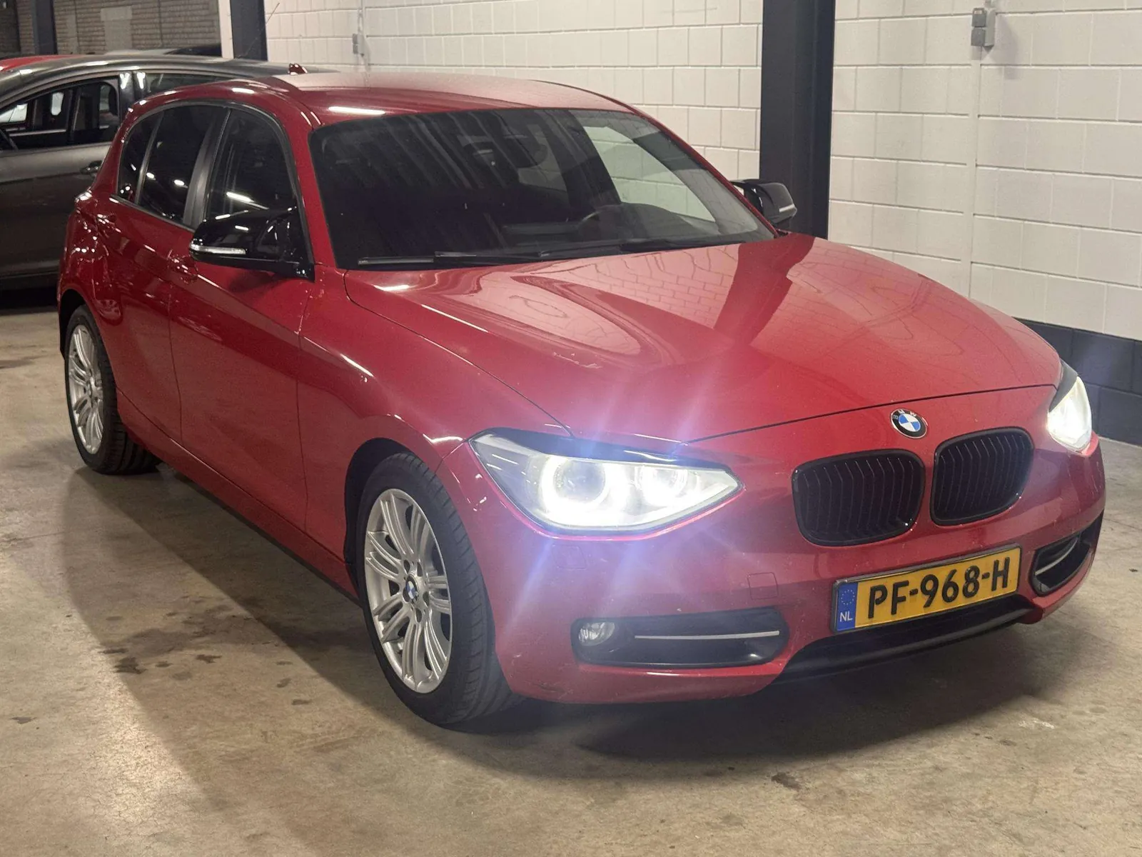 BMW 118I 2011 photo 3