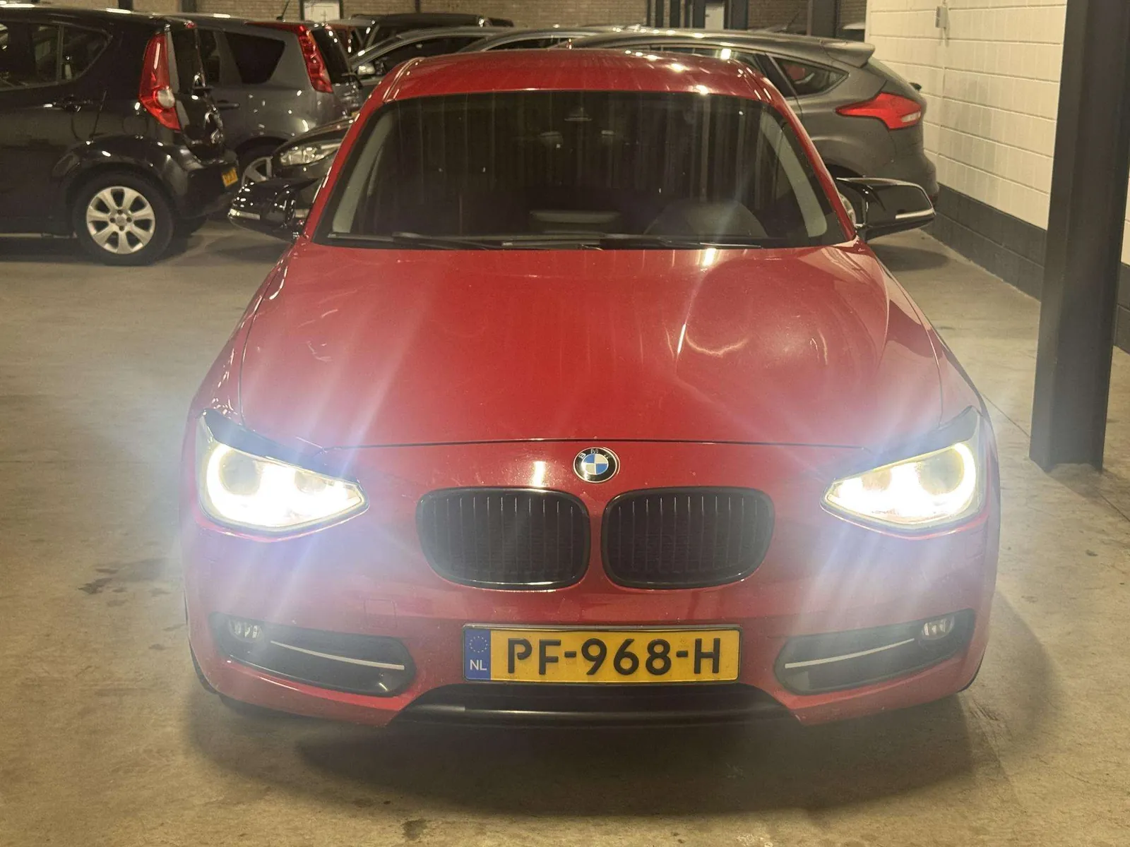 BMW 118I 2011 photo 2