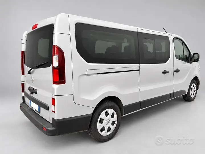 Renault Trafic 2023 photo 3