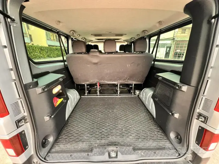 Renault Trafic 2023 photo 4