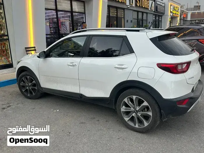 Kia Stonic 2023 photo 3