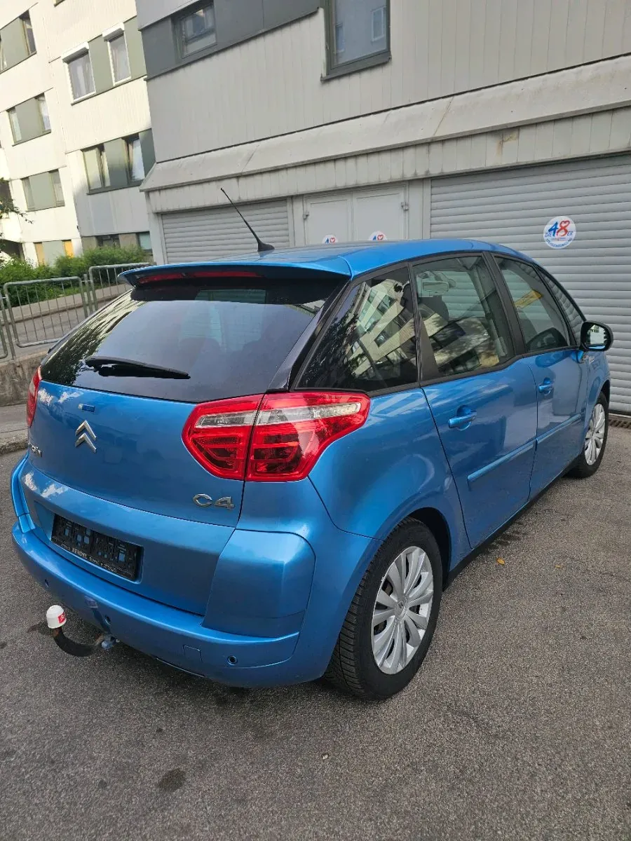 Citroen C4 Picasso 2009 photo 3