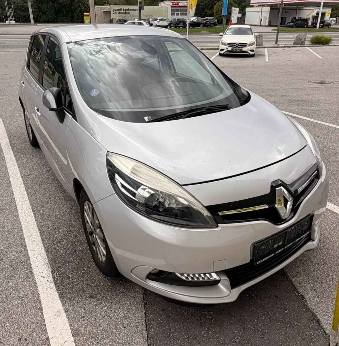 Renault Scenic 2013 photo 3