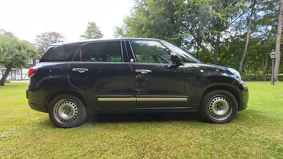 Fiat 500L 2012 photo 4