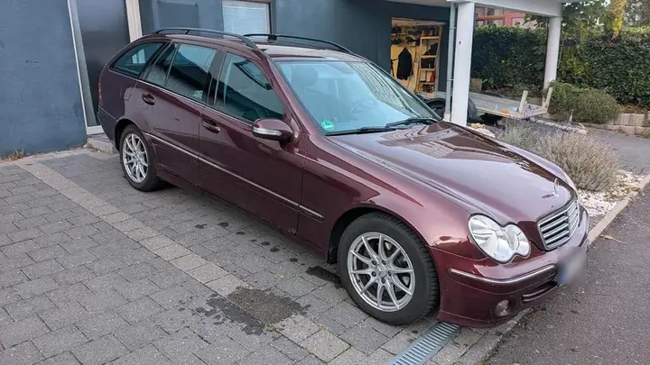 Mercedes-Benz C180