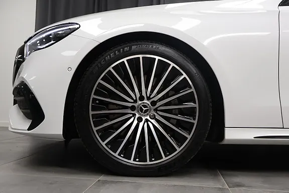 Mercedes-Benz E300 De 2025 photo 5