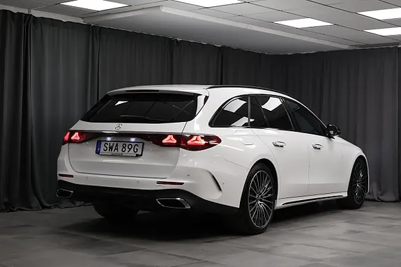 Mercedes-Benz E300 De 2025 photo 2