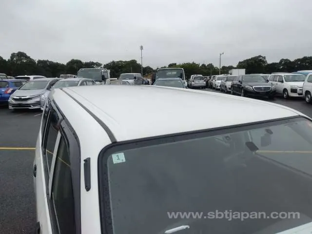 Toyota Succeed Van 2019 photo 5