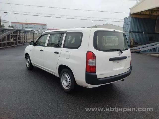 Toyota Succeed Van 2019 photo 3