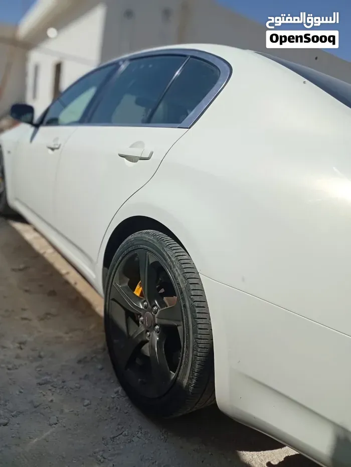 Infiniti G37 2009 photo 3