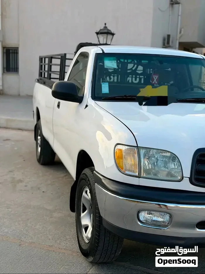 Toyota Tundra 2004 photo 2