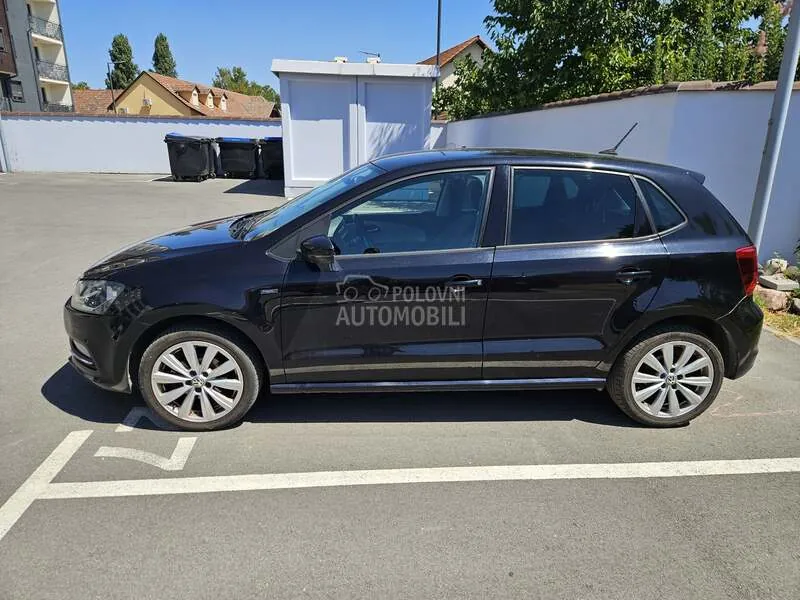 Volkswagen Polo 2014 photo 2