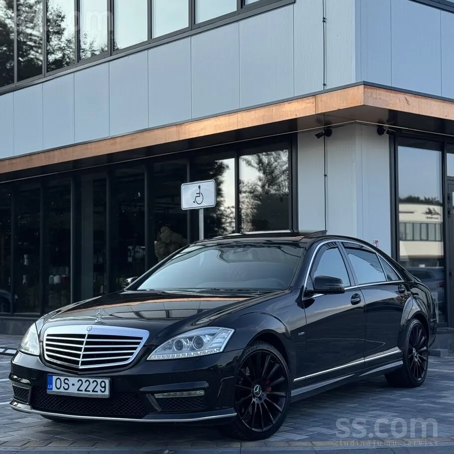 Mercedes-Benz S400