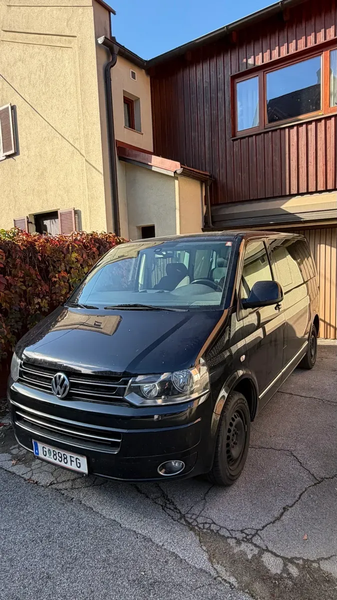 Volkswagen T5 2010 photo 2