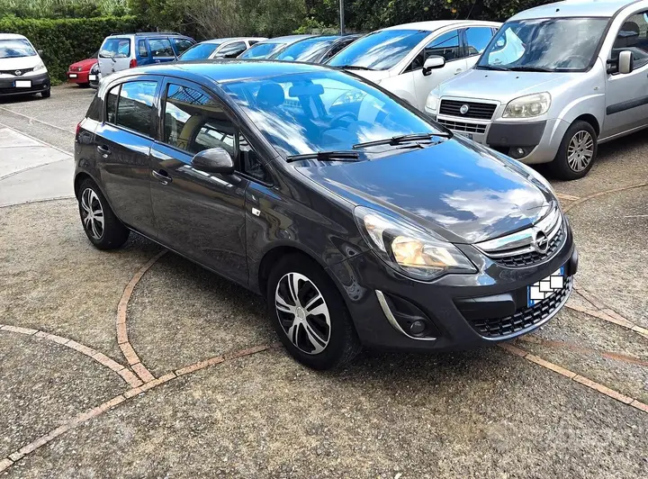 Opel Corsa 2013 photo 2