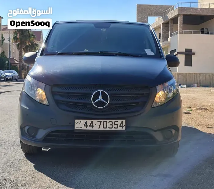 Mercedes-Benz V-Class 2016 photo 2