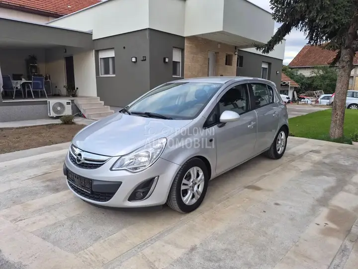 Opel Corsa D 2012 photo 2