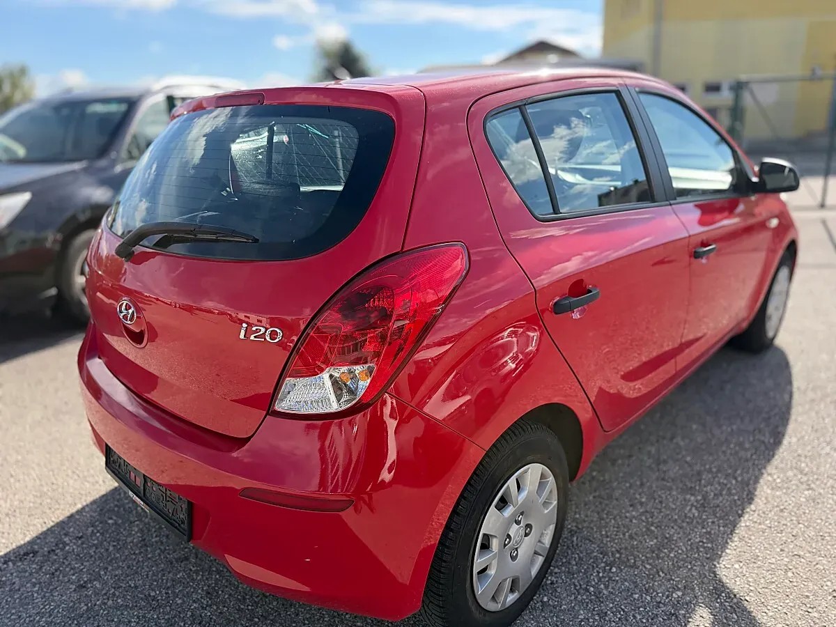 Hyundai I20 2012 photo 3