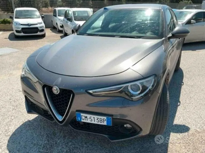 Alfa Romeo Stelvio 2022 photo 2