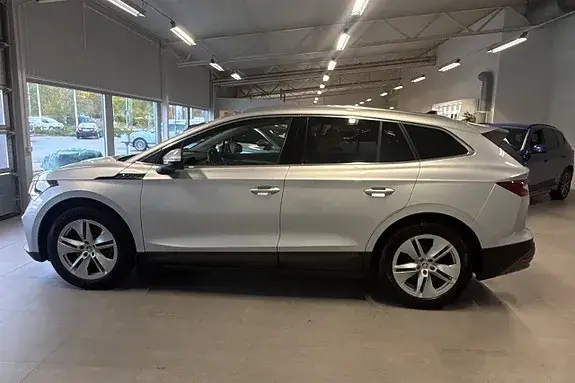 Skoda Enyaq 2022 photo 3