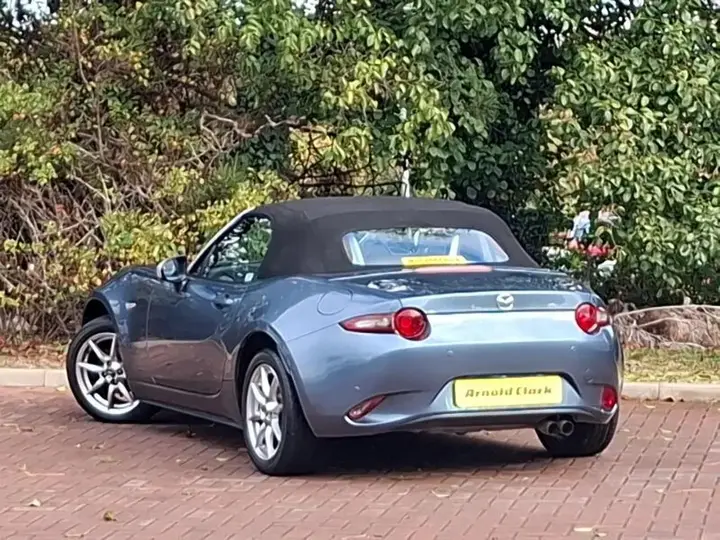 Mazda Mx-5 2017 photo 2