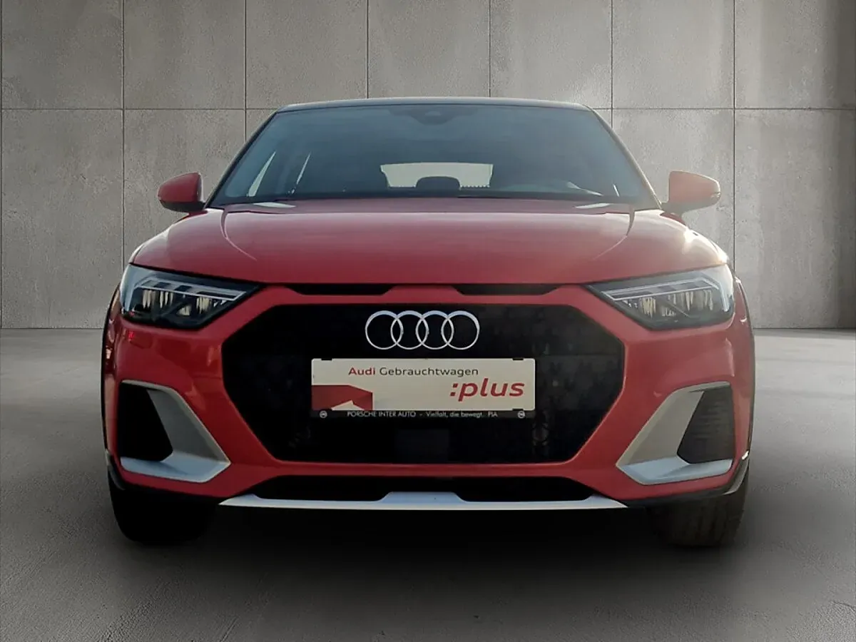 Audi A1 2023 photo 2