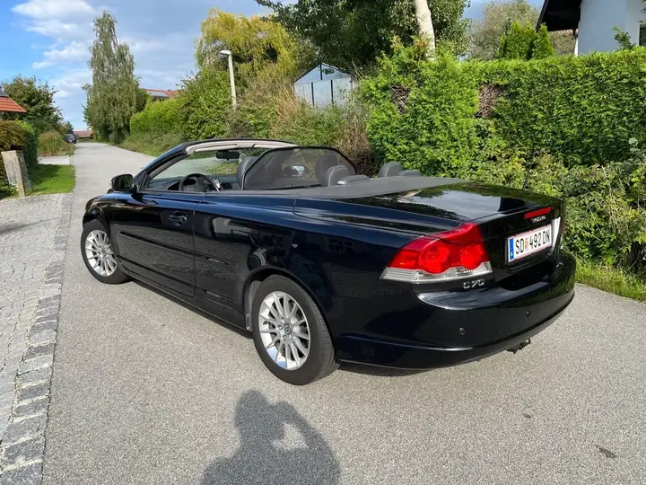 Volvo C70 2008 photo 2
