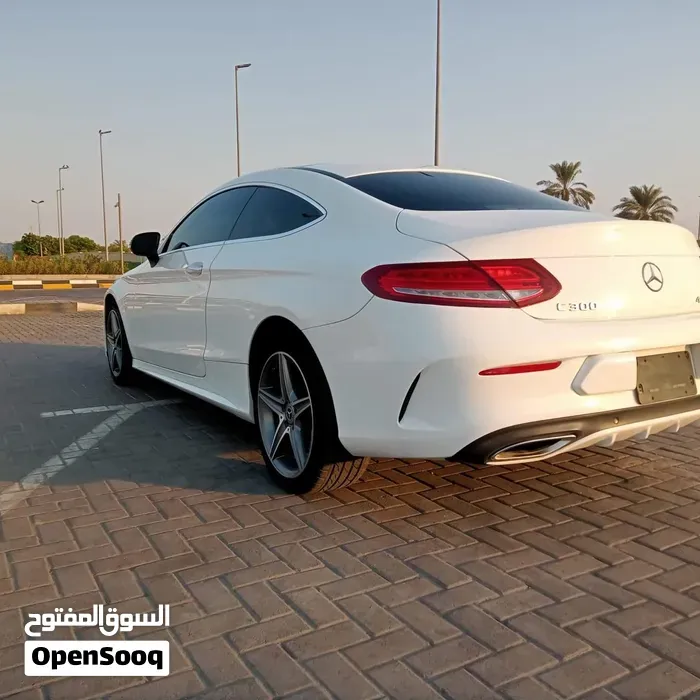 Mercedes-Benz C300 2017 photo 2