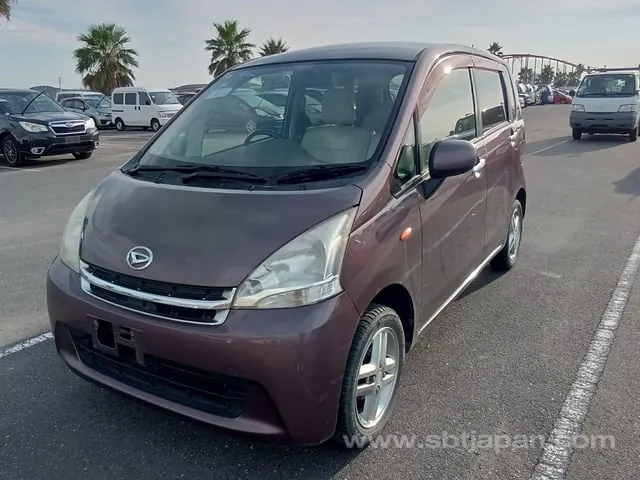 Daihatsu Move 2011 photo 2